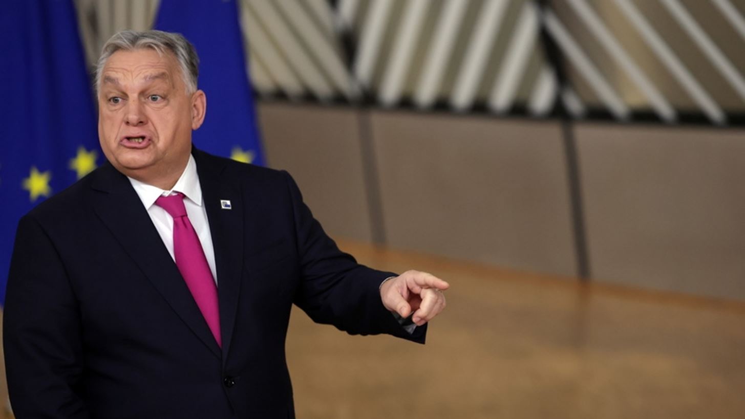 Όρμπαν: Αποδυναμωμένος από σκάνδαλα κακοποίησης παιδιών, τέσσερις μήνες πριν από τις εκλογές