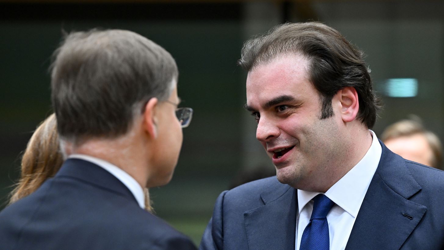 Politico: Από το Grexit στην προεδρία του Eurogroup - Η ιστορία της ανάκαμψης της Ελλάδας