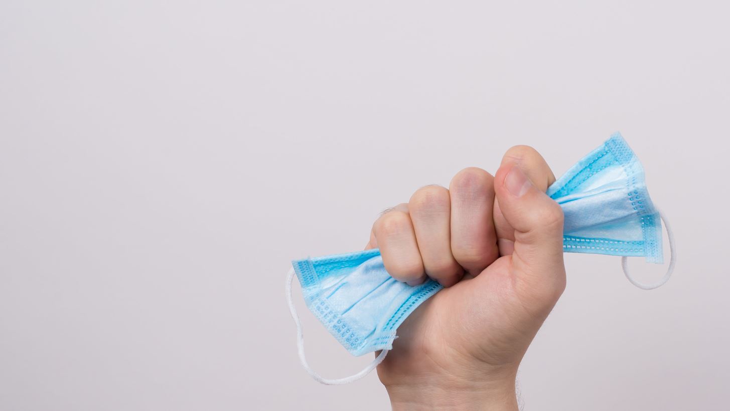 "Ανίκητοι" από τον κορονοϊό: Ένα συναίσθημα-εμπόδιο στο τείχος ανοσίας