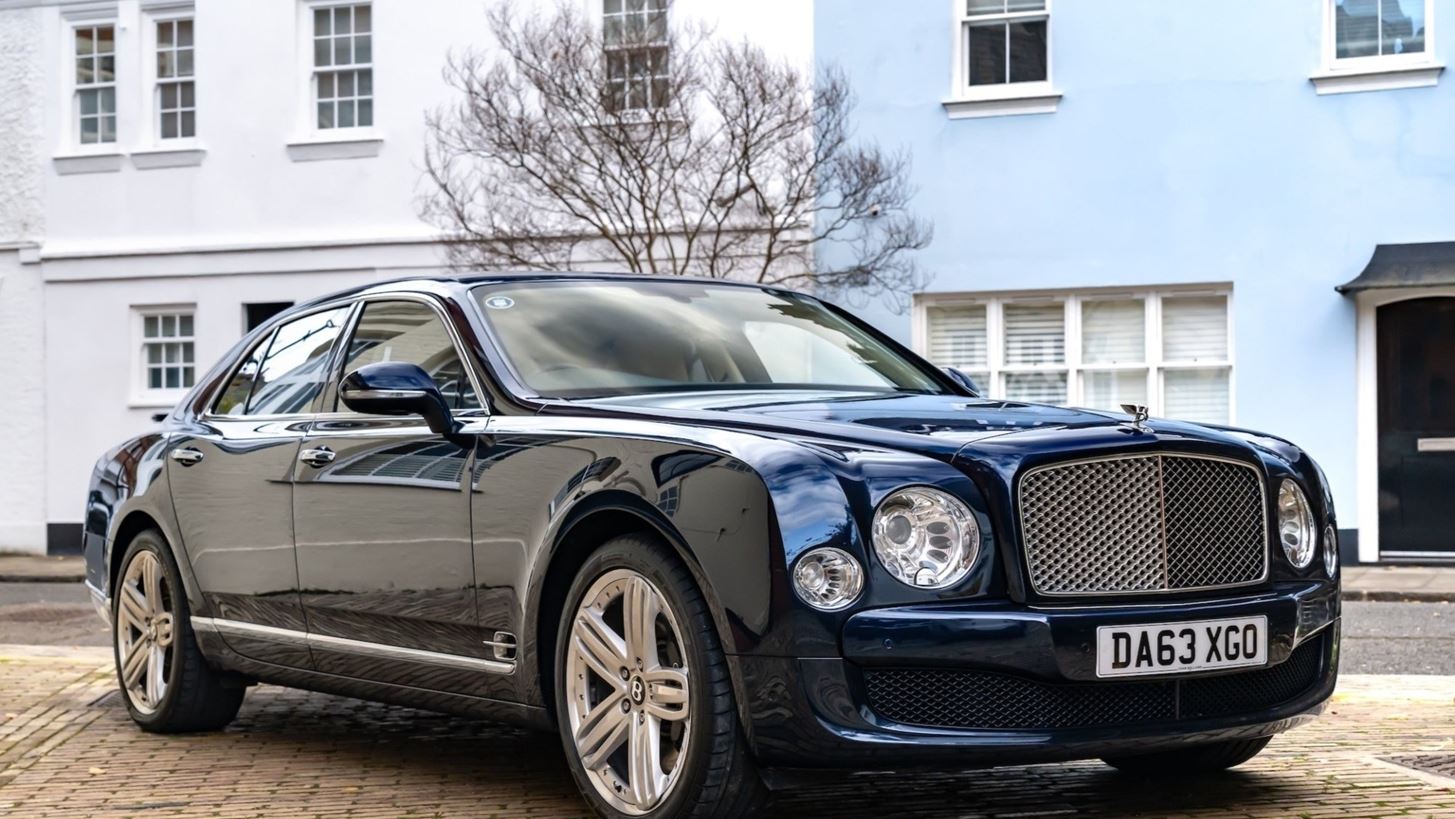 Στο σφυρί η Bentley Mulsanne του βασιλιά Κάρολου