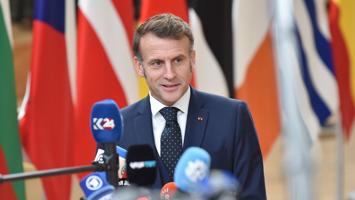 Μακρόν: Να εξευρεθούν τρόποι για να ξαναρχίσει ο διάλογος με τη Ρωσία