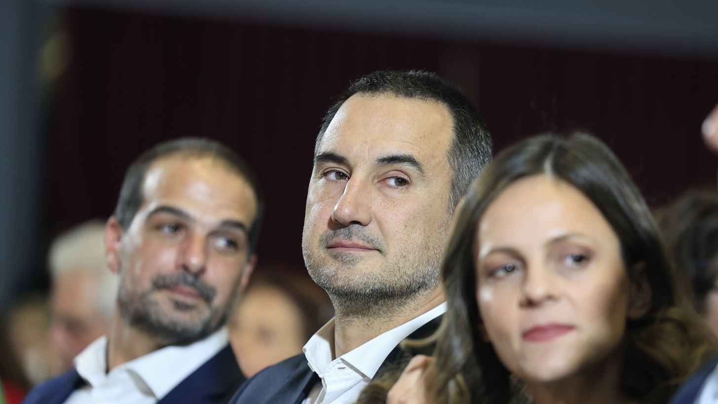 Προ των πυλών η διάσπαση για Νέα Αριστερά ελέω Τσίπρα με σύγκρουση Χαρίτση- Σακελλαρίδη