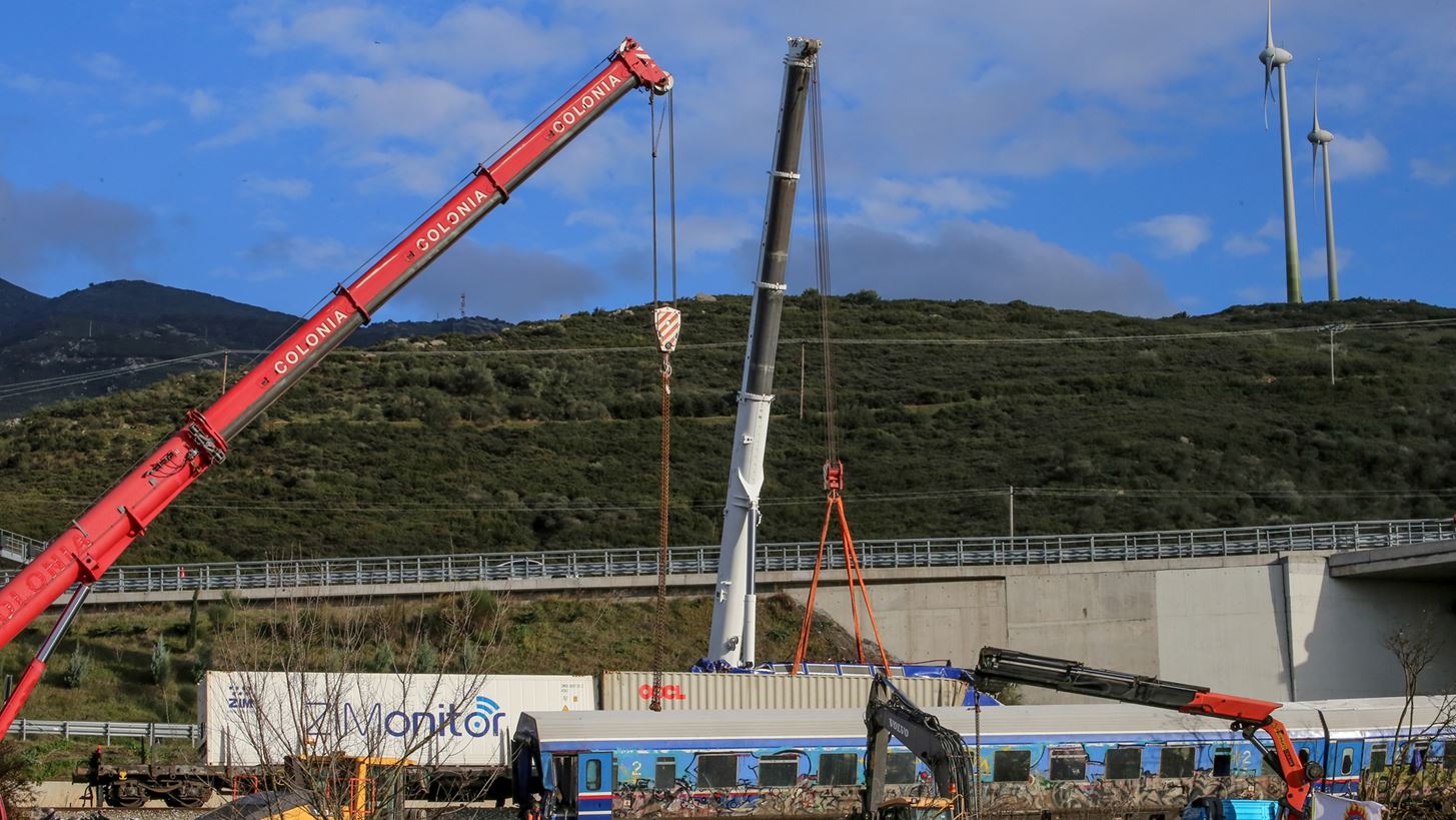 Σε απολογία κλήθηκαν Τριαντόπουλος, Αγοραστός και έξι μη πολιτικά πρόσωπα για την τραγωδία στα Τέμπη