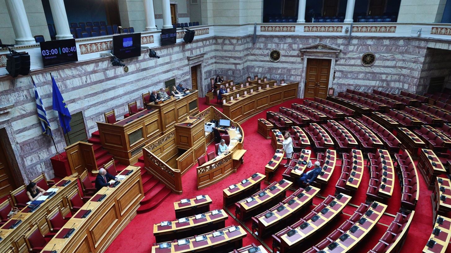 Στην ολομέλεια της Βουλής το πλαίσιο για τη δέσμευση, χρήση, μεταφορά και αποθήκευση διοξειδίου του άνθρακα