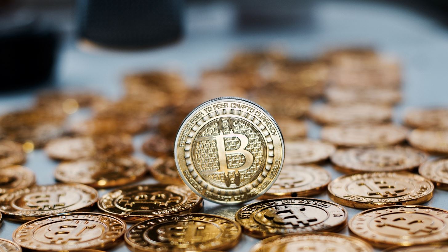 Bitcoin: "Έσπασε" το φράγμα των 105.000 δολαρίων