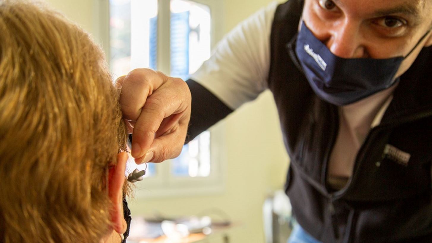 "Αποστολή αγάπης" της Axion Hellas στον δήμο Σιντικής – 55 γιατροί προσφέρουν δωρεάν εξετάσεις