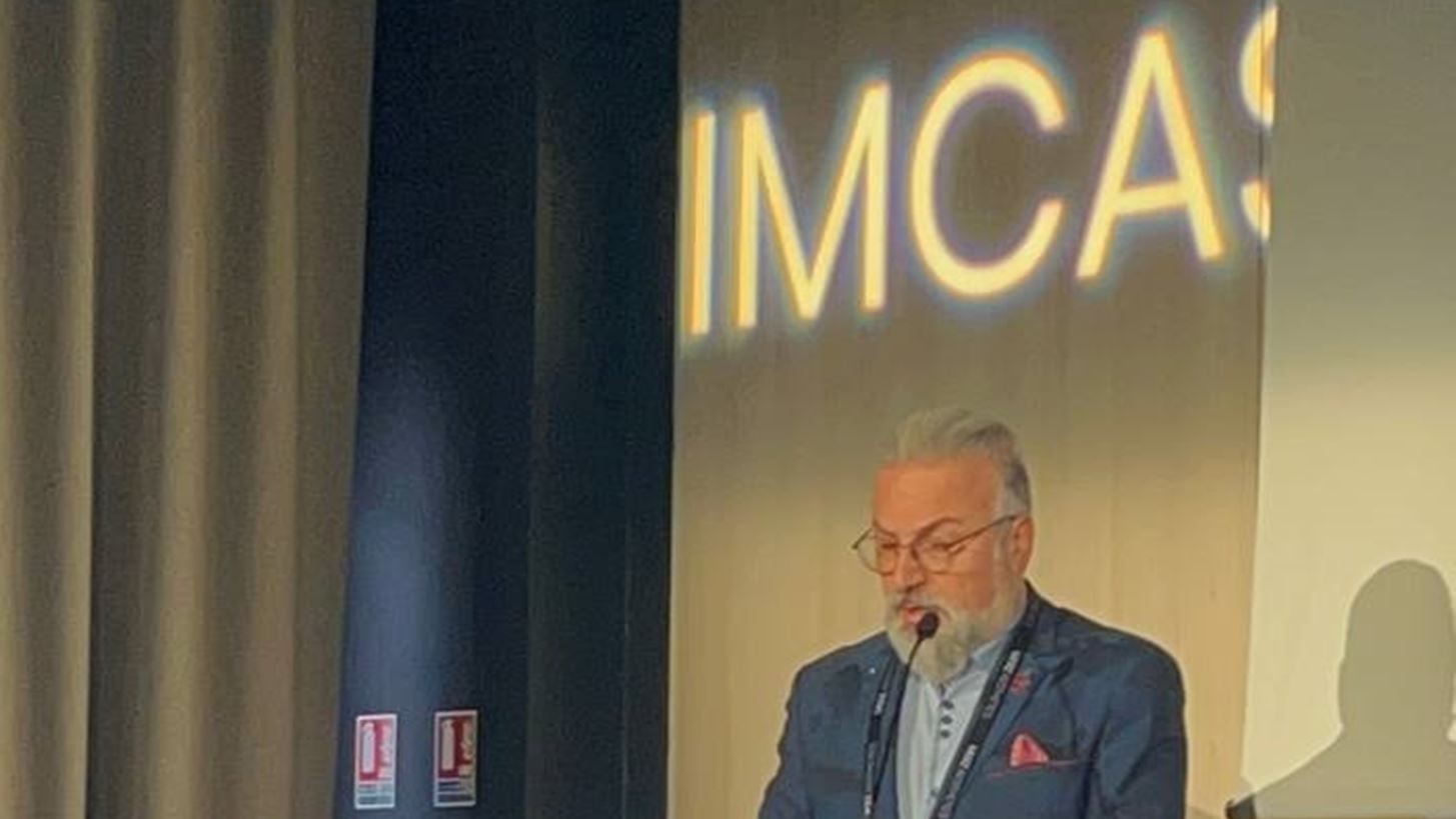 Αλγόριθμο για την Εμφύτευση Γενιών FUE παρουσίασε ο Δρ. Αναστάσιος Βεκρής στο Συνέδριο IMCAS 2023