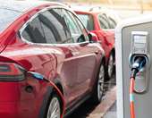 Νορβηγία: Η μαζική στροφή στα ηλεκτρικά οχήματα και η πρωτιά της Tesla