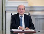 Κ. Χατζηδάκης: Μειώσεις φόρων για μεσαία τάξη και συνεπείς φορολογούμενους τον Σεπτέμβριο