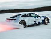 Η Porsche Taycan πρόσθεσε ένα ακόμη ρεκόρ Guinness στη συλλογή της