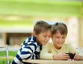 ΕΕ: Διχάζει η οδηγία για την προστασία του παιδιού στα chat