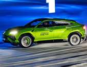 Πώς είναι να οδηγείς Lamborghini στο χιόνι και στον πάγο (εικόνες)