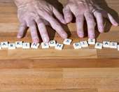 Ένα τεστ αίματος μπόρεσε να εντοπίσει τα συμπτώματα του Πάρκινσον χρόνια πριν την εμφάνισή τους