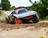 Η Audi δοκιμάζει το ηλεκτρικό RS Q e-tron για το Ράλι Ντακάρ