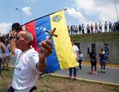 Απελευθερώνονται ως την επόμενη Παρασκευή όλοι οι πολιτικοί κρατούμενοι στη Βενεζουέλα