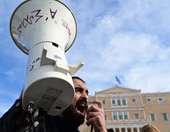 Συγκέντρωση στο Σύνταγμα για τον προϋπολογισμό - Αποκαταστάθηκε η κυκλοφορία των οχημάτων