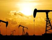 Μικρά κέρδη για το πετρέλαιο με φόντο τις συνομιλίες ΗΠΑ - Ιράν