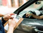 Ανασφάλιστο αυτοκίνητο: Πώς θα "γλιτώσεις" το νέο πρόστιμο;