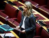 Μιλένα Αποστολάκη για Συνταγματική Αναθεώρηση: Μικροκομματική στόχευση Μητσοτάκη
