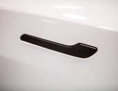 Κίνα: Απαγορεύει τις κρυφές χειρολαβές στα ηλεκτρικά αυτοκίνητα, με φόντο έρευνες για τις πόρτες των Tesla