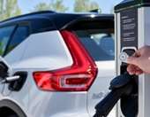 Φρένο στις ταξινομήσεις και νέα πτώση για τα αμιγώς ηλεκτρικά οχήματα τον Νοέμβριο