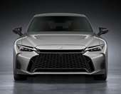 Γιατί η Lexus επέλεξε facelift και όχι αντικατάσταση του IS