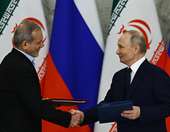 ΗΠΑ και Ισραήλ έστειλαν το Ιράν πιο κοντά στη Ρωσία