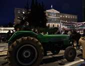 Θα κοιμηθούν στο Σύνταγμα οι αγρότες - "Τα μπλόκα θα ξαναστηθούν εάν δεν λυθούν τα προβλήματά μας"