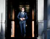 Ο Μητσοτάκης απέναντι στους "πρώην"