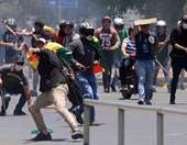 Βολιβία: Αποκλεισμοί δρόμων στο πλαίσιο των διαδηλώσεων εναντίον της κατάργησης της επιδότησης των τιμών των καυσίμων