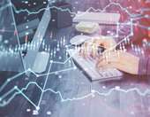 Ebury: Το δολάριο ενισχύεται λόγω στροφής των επενδυτών σε ασφαλή καταφύγια