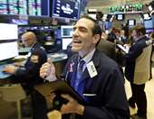 Wall Street: Πλώρη για νέα ρεκόρ ενόψει εμπορικής συμφωνίας