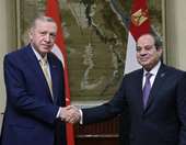 Στην Αίγυπτο ο Ερντογάν για συνάντηση με Σίσι - Σχέδια για συνεργασία στην κατασκευή όπλων