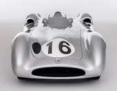Στο σφυρί η θρυλική Mercedes W196 R που οδήγησαν οι Fangio και Moss