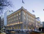 Ανάλυση Alpha Bank: Τα τέσσερα δυνατά στοιχεία της ελληνικής οικονομίας εν όψει του 2026 και οι κίνδυνοι