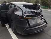 Τρομακτική σύγκρουση φορτηγού με το νέο Tesla Model Y (video)