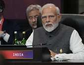 Ο Μόντι χτίζει τον δικό του στόλο