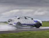 Το Alpine A390 θα είναι ένα πολύ ξεχωριστό ηλεκτρικό sedan (video)