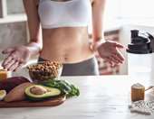 Οι καλύτερες τροφές για να διατηρούμε τη μυϊκή μας μάζα όσο μεγαλώνουμε