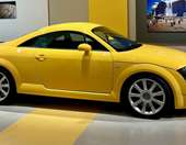 Κάτω από το αμάξωμα αυτού του Audi TT κρύβεται ένα RS4