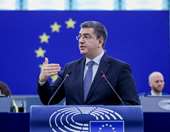 Η Κομισιόν ανοίγει τον δρόμο για παραγωγή κινητήρων καύσης και μετά το 2035 - Δηλώσεις Τζιτζικώστα στη Handelsblatt