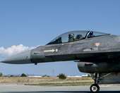 Προσομοιωτές αεροσκαφών F-16 και F-35 και συστήματα εικονικής πραγματικότητας VR από την Πολεμική Αεροπορία στην Πάτρα