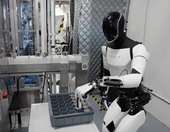 Aνθρωποειδή ρομπότ θα δουλεύουν στα εργοστάσια της Tesla (video)