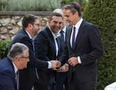 Ποδαρικό Ανδρουλάκη με μήνυμα διμέτωπου εναντίον Μητσοτάκη και Τσίπρα