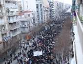 Θεσσαλονίκη: Ελεύθεροι αφέθηκαν και οι 23 που προσήχθησαν μετά την ολοκλήρωση της πορείας για τα Τέμπη