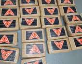 Πακέτα κοκαΐνης με το λογότυπο Cupra ξεβράστηκαν σε ακτή