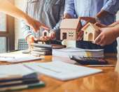 Τη μείωση του ΕΝΦΙΑ και για τα ασφαλισμένα επαγγελματικά ακίνητα, προτείνει το ΕΒΕΘ