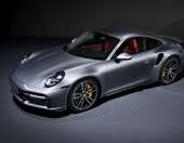 Αυτός πρέπει να είναι ο πιο ηλικιωμένος πελάτης της Porsche