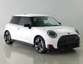 Διέρρευσαν εικόνες του ηλεκτρικού Mini JCW E από την Κίνα