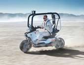 Το νέο αστικό δίτροχο της BMW με κλωβό ασφαλείας και ηλεκτροκινητήρα-δεν χρειάζεται κράνος